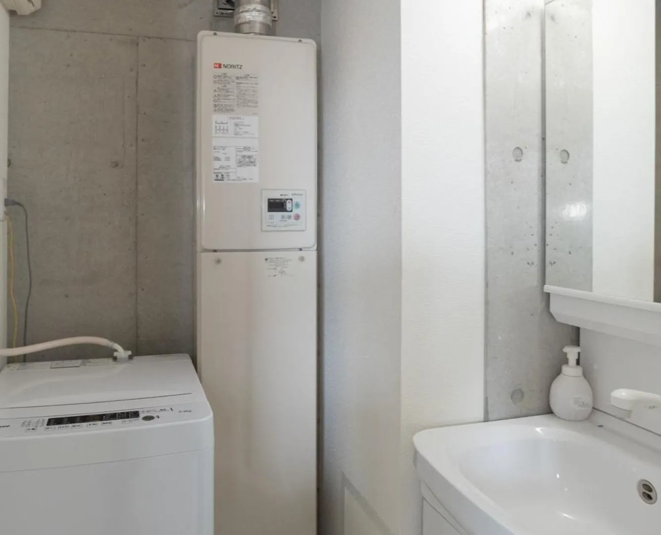 今宮駅徒歩2分大国町駅5分 難波道頓堀も徒歩圏内402 ホテルリネン使用 Osaka Apartment