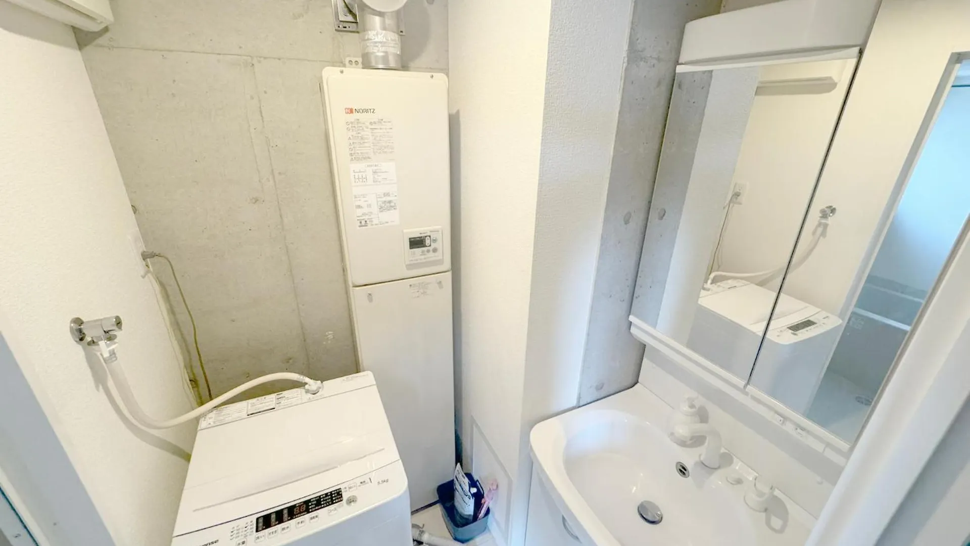 Apartment 今宮駅徒歩2分大国町駅5分 難波道頓堀も徒歩圏内402 ホテルリネン使用 Osaka